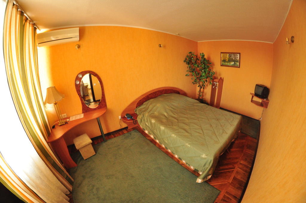 Tourist Hotel Харьков Номер фото