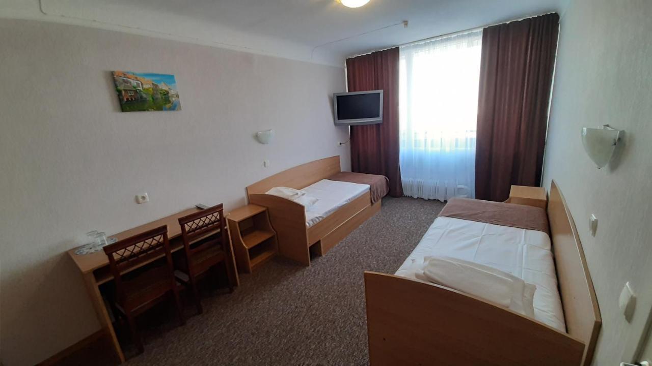 Tourist Hotel Харьков Экстерьер фото