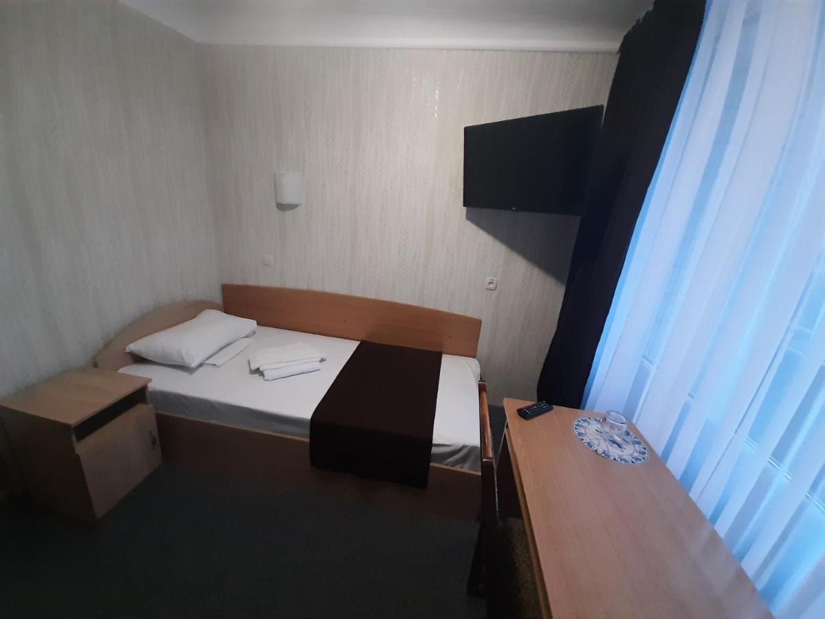 Tourist Hotel Харьков Экстерьер фото
